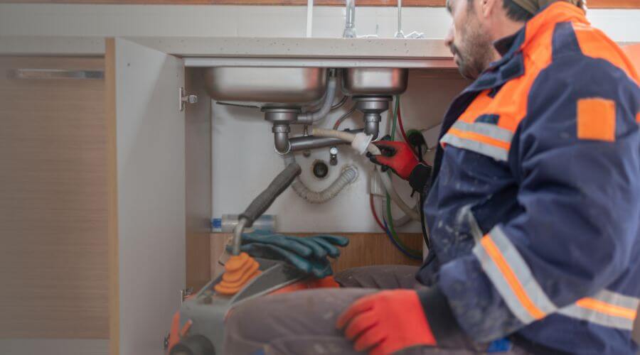 Professional slab leak plumber services in Castor, LA